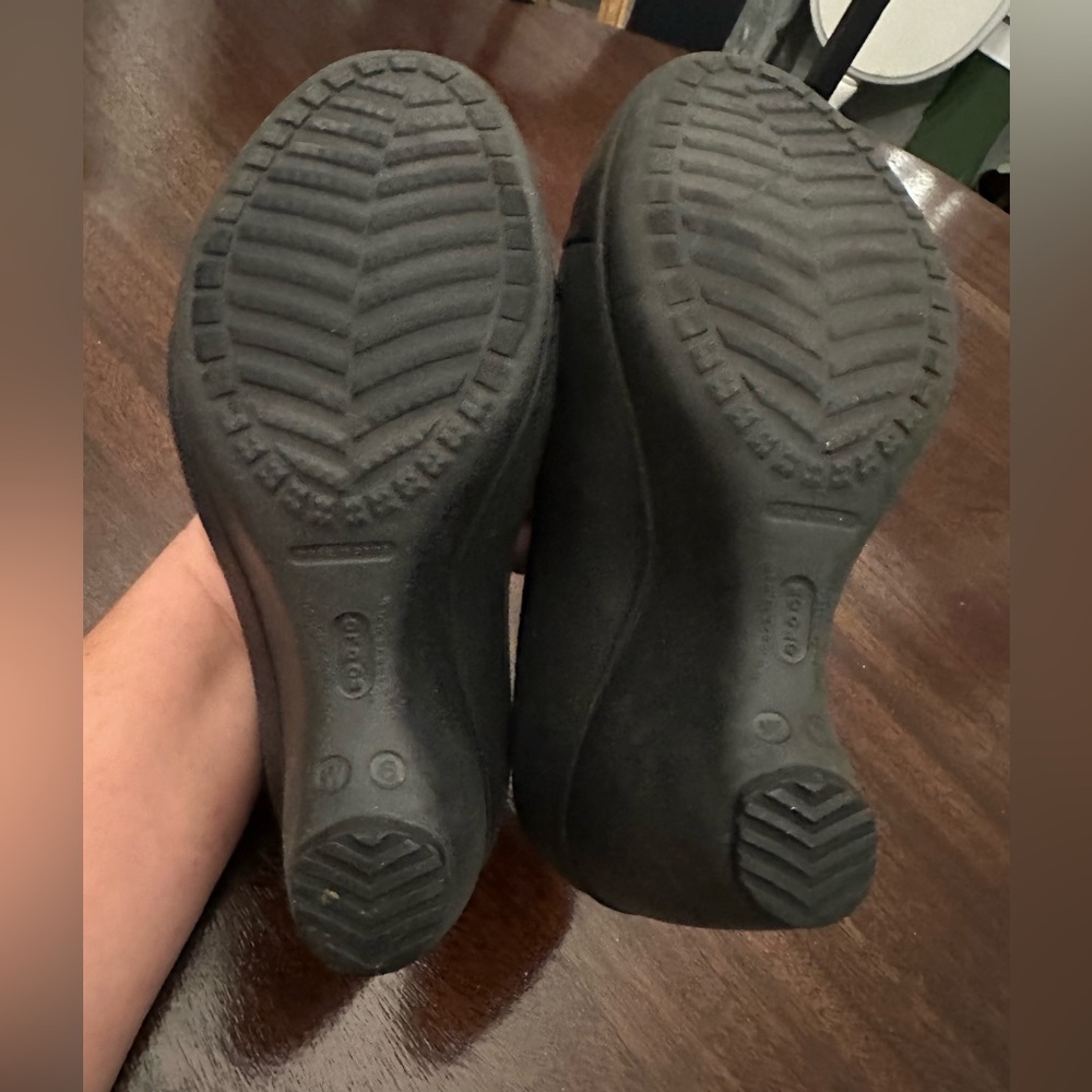 CROCS Black Platform Wedge Pumps - Picture 7 of 10